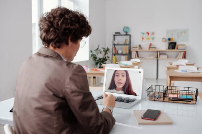 Best Online Degree Programs for Working Adults: Top Fields, Schools, and Strategies Best Online Degree Programs for Working Adults: Top Fields, Schools, and Strategies