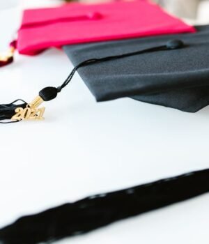 A Comprehensive Guide to Scholarships for College Freshmen A Comprehensive Guide to Scholarships for College Freshmen