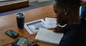 How to Budget in College: A Comprehensive Guide How to Budget in College: A Comprehensive Guide