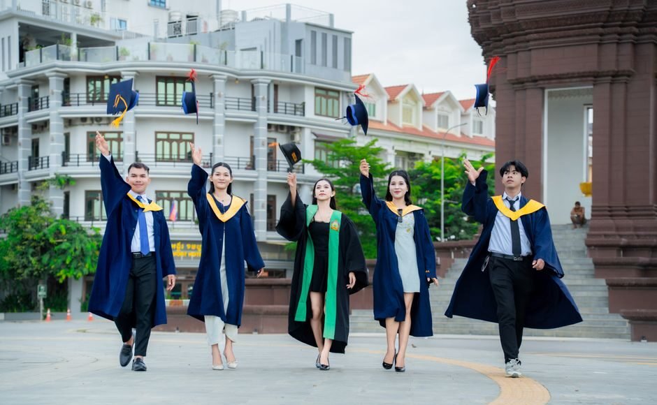 Best Private Student Loans Without a Cosigner in 2026: Full Comparison Best Private Student Loans Without a Cosigner in 2026: Full Comparison