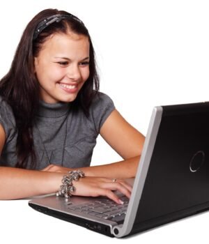 Exploring Online Colleges Accepting International Students Exploring Online Colleges Accepting International Students